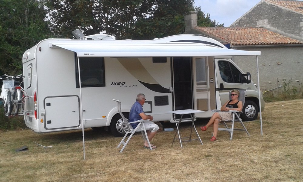 Aire camping-car  Oulmes (85420) - Photo 2